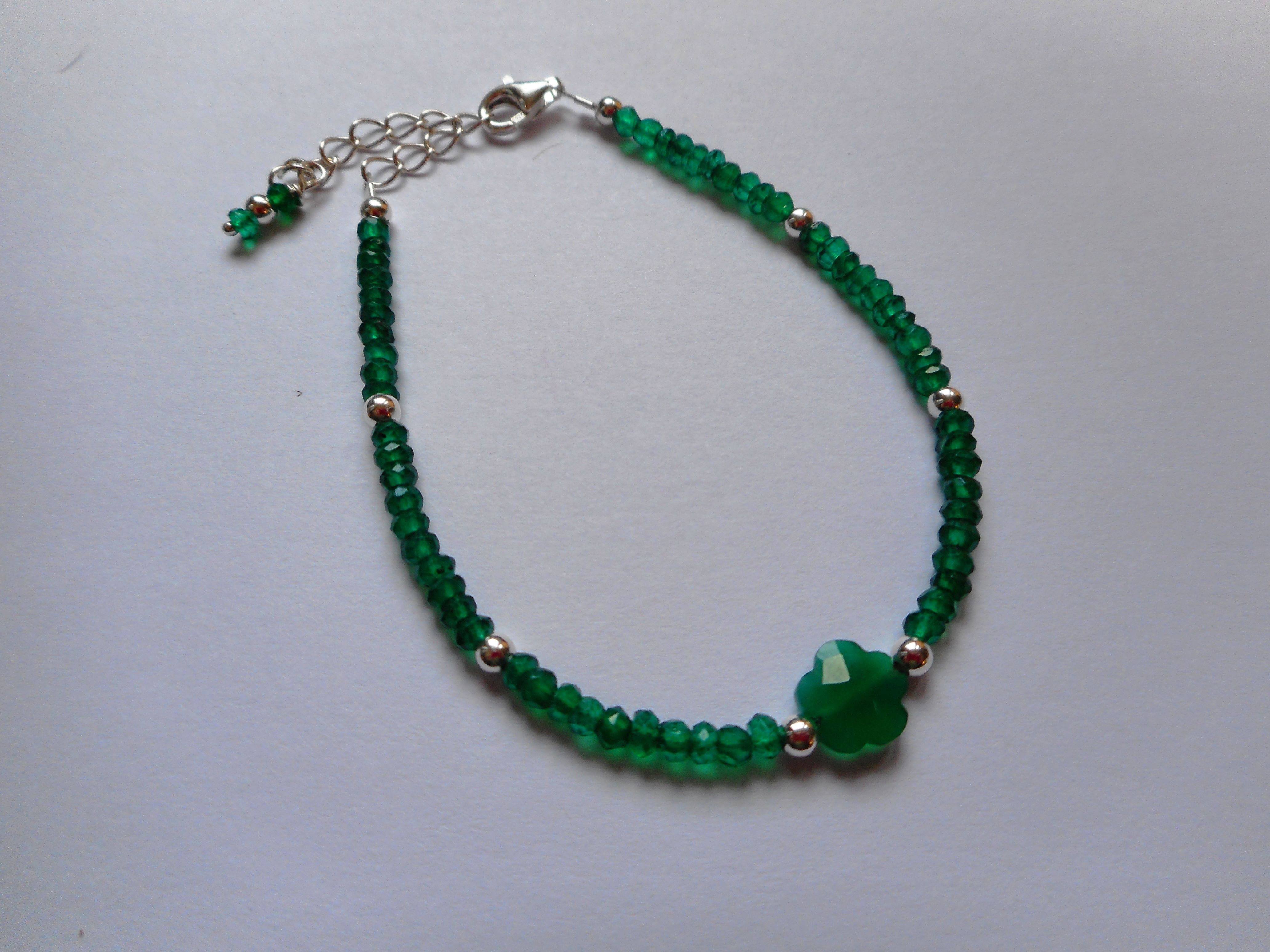 Bracelet quartz vert rondelles fleur