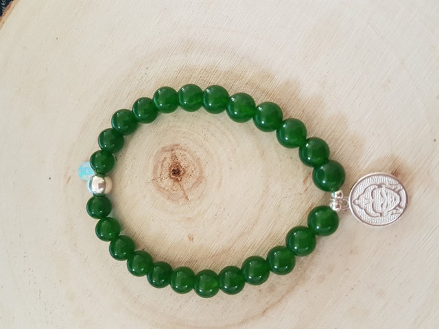 Bracelet jade de chine 8 mm bouddha
